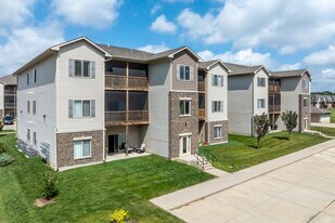 Prairie Rapids in Waterloo, IA - Building Photo