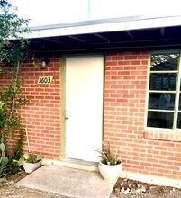 1603 E Mitchell St, Unit 1603 in Tucson, AZ - Foto de edificio - Building Photo
