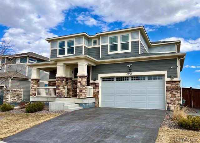 12164 Poplar St in Brighton, CO - Foto de edificio