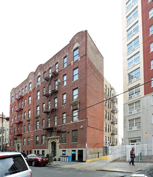 3336 Decatur in Bronx, NY - Building Photo - Building Photo