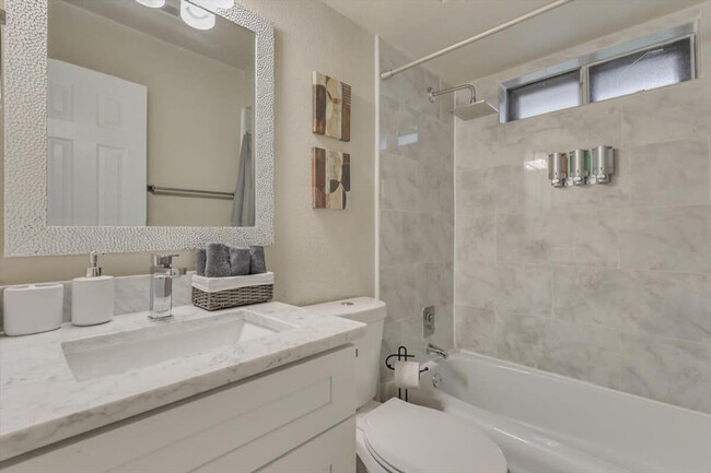 2116 Newcastle Cir in Plano, TX - Building Photo - Building Photo