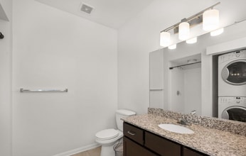 100 E Washington St, Unit - in Greenville, SC - Building Photo - Building Photo