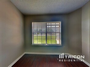 3132 Mandeville St in Deltona, FL - Building Photo - Building Photo