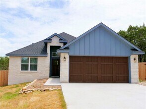 2 Rosewood Cir in Wimberley, TX - Building Photo - Building Photo