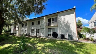 632 Pavare Ct in Winter Haven, FL - Building Photo