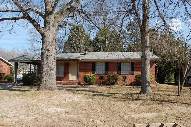 110 Gunn Rd in Centerville, GA - Building Photo - Building Photo