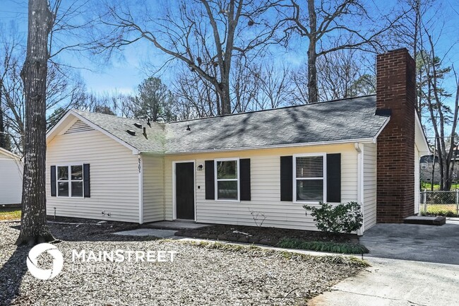 8205 Beacon Hills Rd in Indian Trail, NC - Building Photo - Building Photo