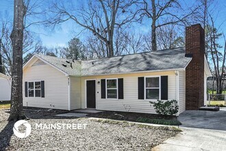 8205 Beacon Hills Rd in Indian Trail, NC - Building Photo - Building Photo