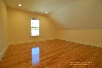 1 Griggs Pl, Unit 3 in Boston, MA - Foto de edificio - Building Photo
