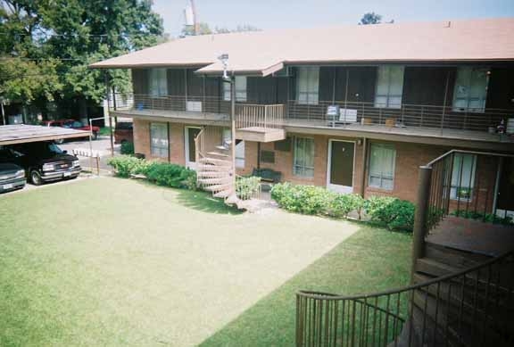 705 N Main St in Galena Park, TX - Foto de edificio