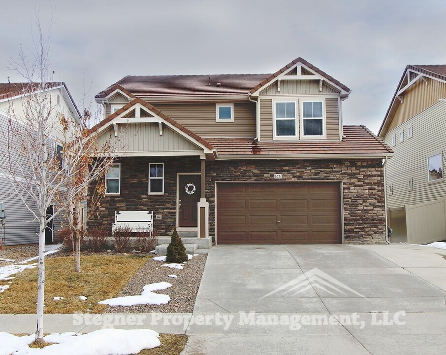 3621 Maplewood Ln in Johnstown, CO - Building Photo