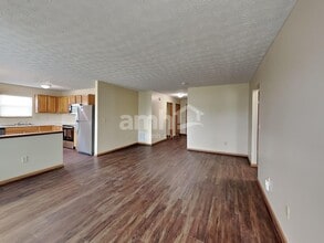 461 Dover Pond Dr in Blacklick, OH - Building Photo - Building Photo