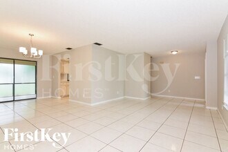 620 SE 29th St in Cape Coral, FL - Foto de edificio - Building Photo