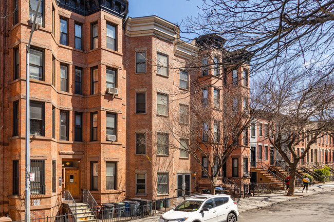 597 President St in Brooklyn, NY - Foto de edificio - Building Photo