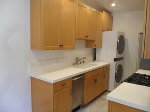 419 Pacific St, Unit 419 in Santa Monica, CA - Building Photo - Building Photo