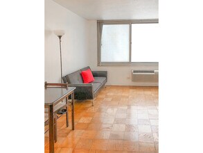333 E 45th St-Unit -6D in New York, NY - Foto de edificio - Building Photo