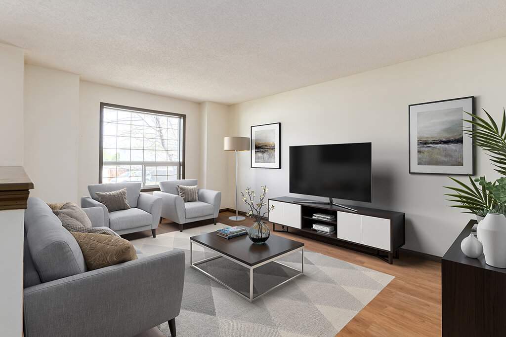 Pleasant Park in Brooks, AB - Building Photo