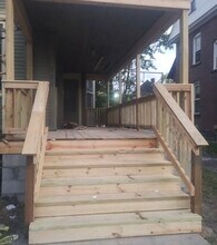 120 E Wallace Ave, Unit 1 in New Castle, PA - Building Photo - Building Photo