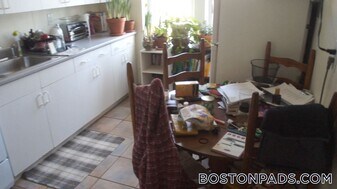 520 Cambridge St in Boston, MA - Building Photo