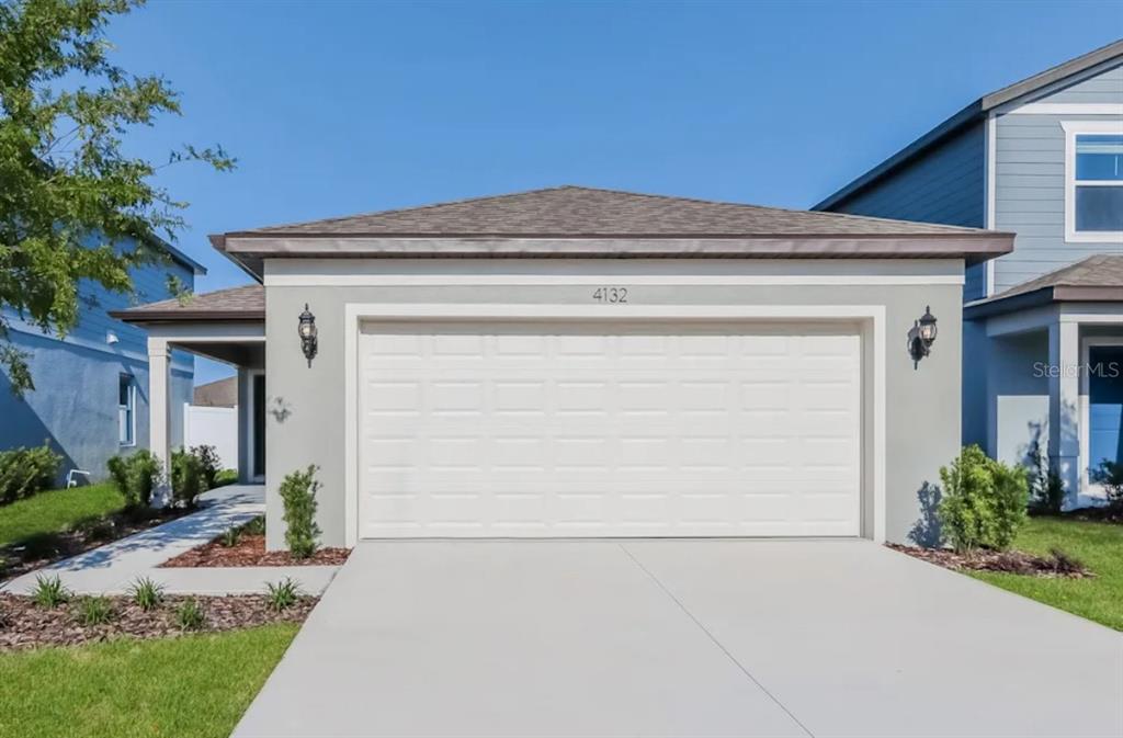 4132 Goldfoil Rd in Spring Hill, FL - Building Photo