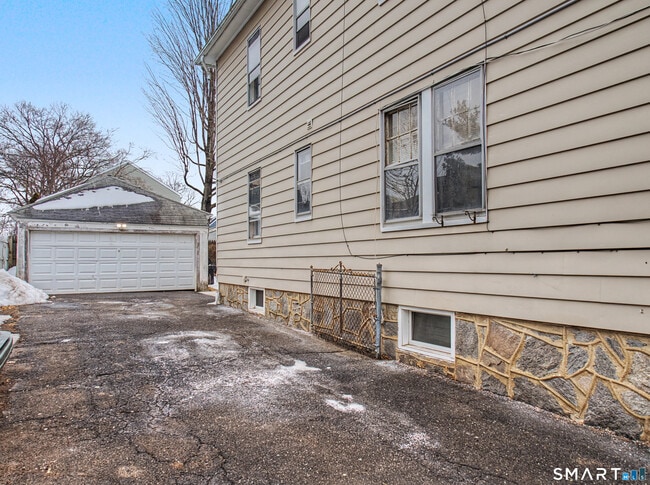 1440 Wood Ave in Bridgeport, CT - Building Photo - Building Photo