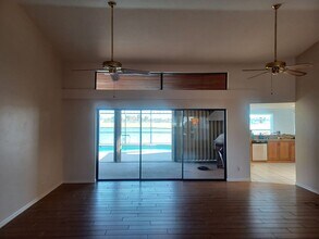 11891 Prince Charles Ct in Cape Coral, FL - Foto de edificio - Building Photo