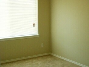 4430 SE Redwood St in Hillsboro, OR - Building Photo - Building Photo