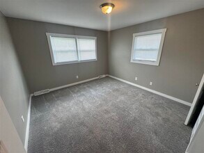 820 Smith Way in Bowling Green, KY - Building Photo - Building Photo