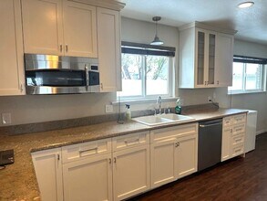 731 1st St in Elko, NV - Building Photo - Building Photo