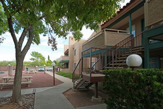 BROADMOOR in Tucson, AZ - Building Photo - Building Photo