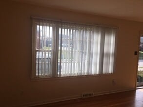 1833 1/2 Marietta Dr in Lexington, KY - Foto de edificio - Building Photo