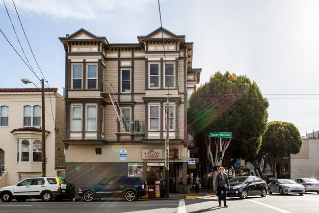 3182-3198 24th St in San Francisco, CA - Building Photo - Building Photo