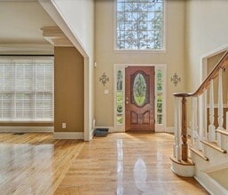 5044 Chapel Lake Cir in Douglasville, GA - Foto de edificio - Building Photo