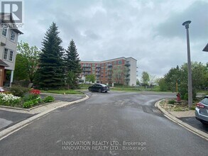 17 Santa Cruz Private in Ottawa, ON - Building Photo - Building Photo