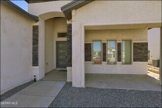 12844 Giovanni Grajeda Ave in El Paso, TX - Building Photo - Building Photo