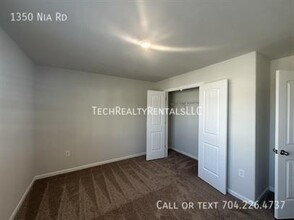 1350 Nia Rd in Charlotte, NC - Building Photo - Building Photo