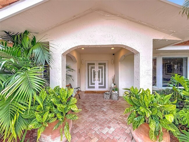 10462 SW 121st St in Miami, FL - Building Photo - Building Photo