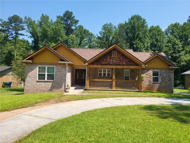 3873 King Edward Trail SW in Atlanta, GA - Building Photo - Building Photo