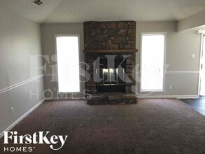 5944 Bishop Dale Dr in Memphis, TN - Building Photo - Building Photo