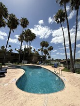401 Ringgold Rd, Unit #105 in Brownsville, TX - Foto de edificio - Building Photo
