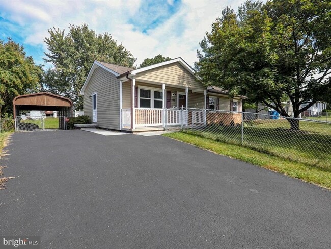 property at 208 Crest Cir