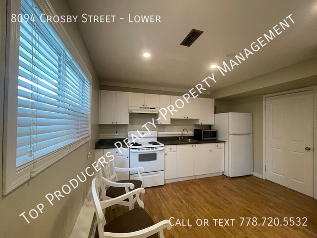 8094 Crosby St in Mission, BC - Building Photo - Building Photo