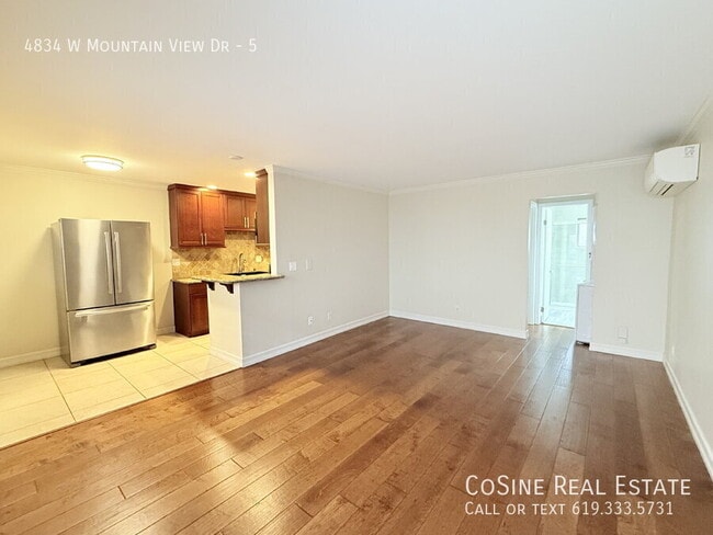 property at 4834 W Mountain View Dr