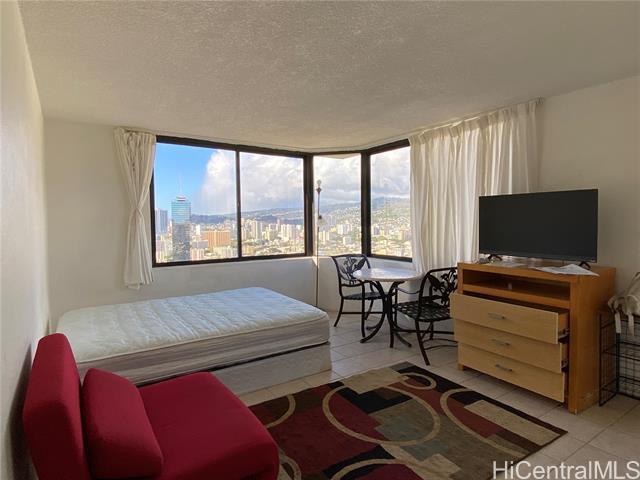 444 Niu St in Honolulu, HI - Foto de edificio - Building Photo