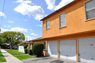 535 Salem St in Glendale, CA - Foto de edificio - Building Photo