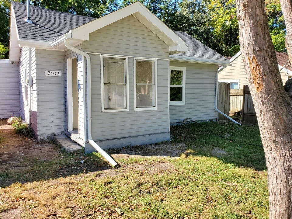 3103 Garfield Ave in Des Moines, IA - Building Photo