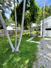 3515 Poinciana Ave in Miami, FL - Foto de edificio - Building Photo