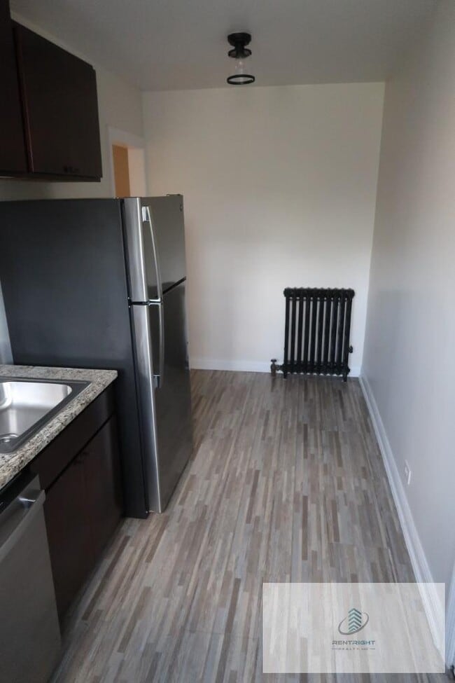 6364 N Hermitage Ave in Chicago, IL - Foto de edificio - Building Photo