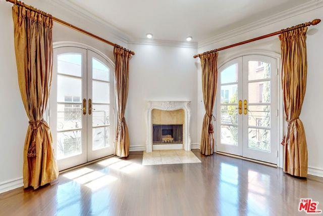 353 S Reeves Dr in Beverly Hills, CA - Building Photo - Building Photo