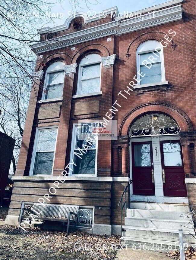 2219 McNair Ave in St. Louis, MO - Building Photo - Building Photo